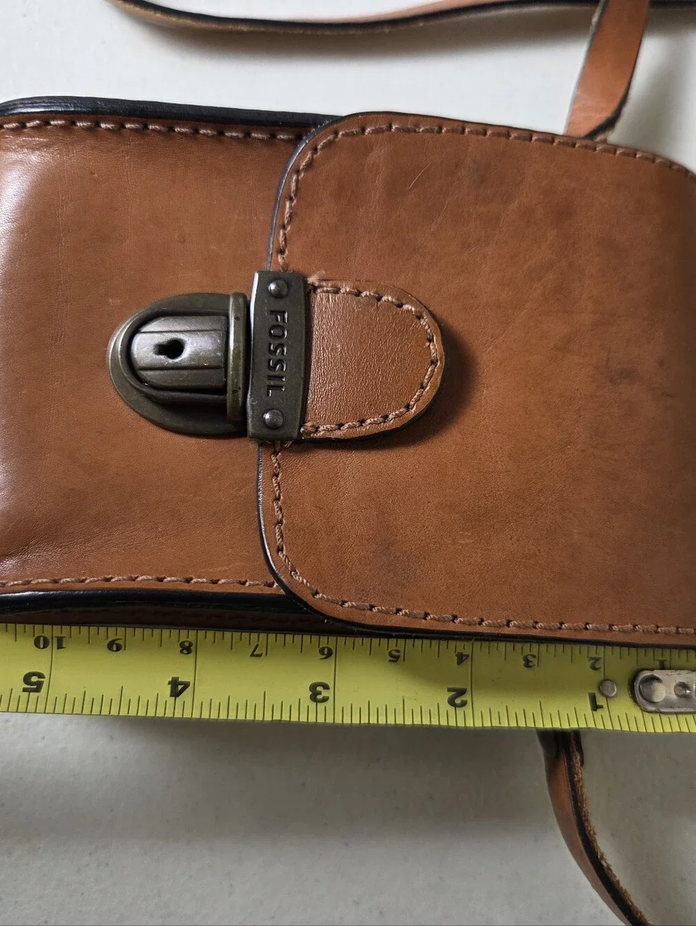 Vintage Fossil Leather Small Crossbody Camera Photo Purse Bag Lock